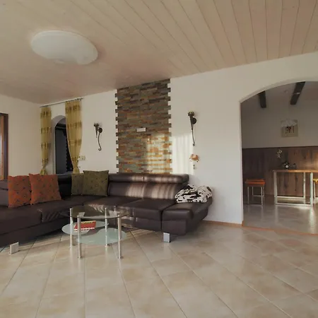 Haus 89 Eg * אראך